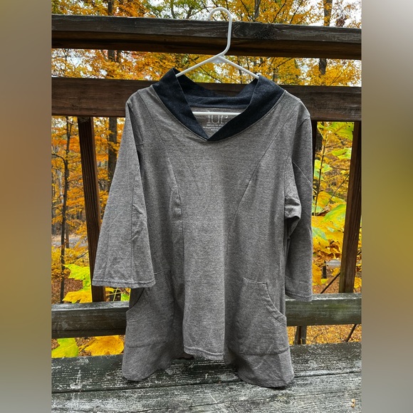 Lur Apparel Top - Picture 1 of 3